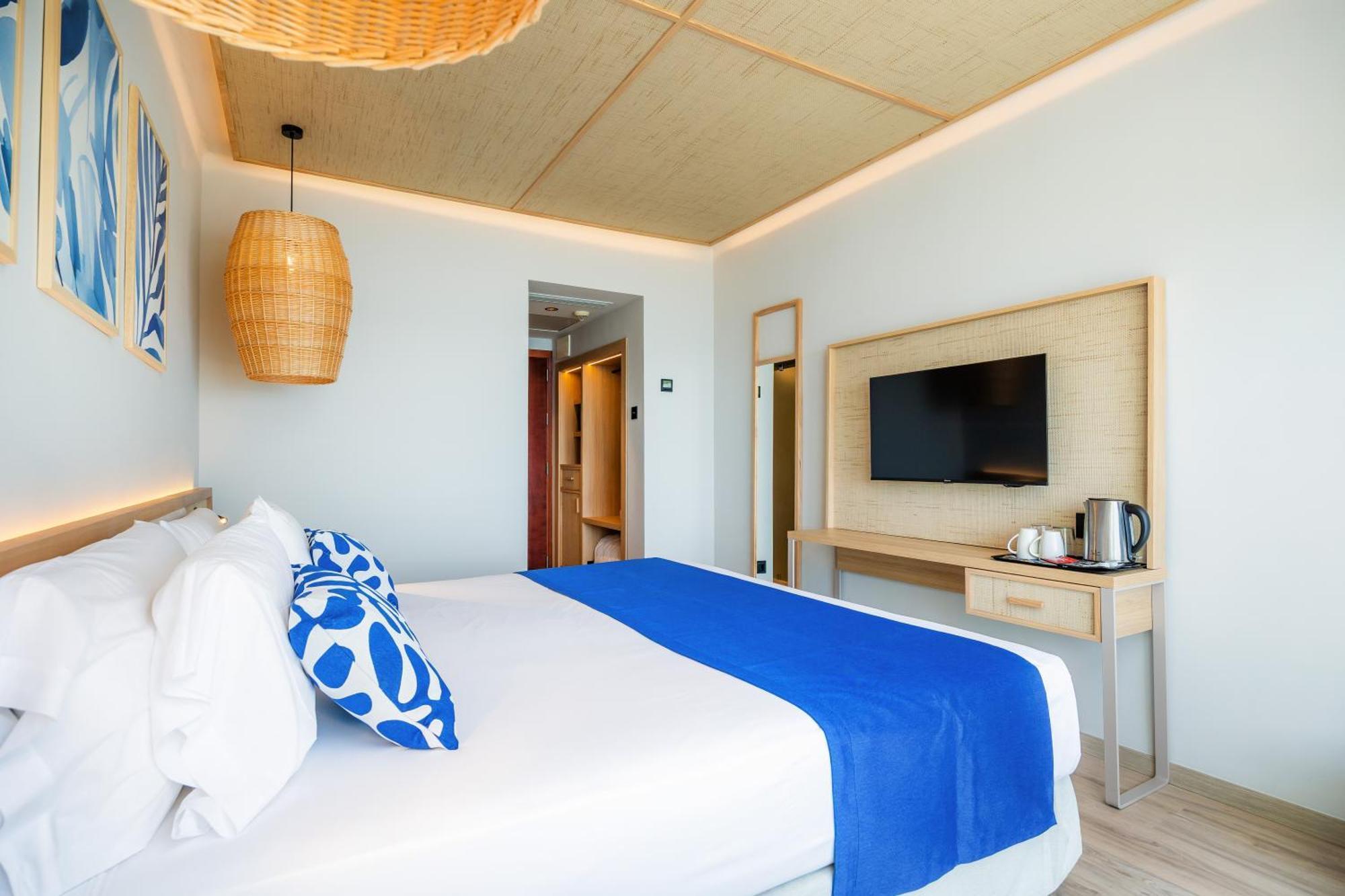 Marins - Adults Only 4*